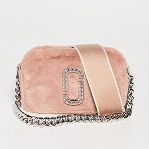 NWT Marc Jacobs Women's Snapshot Camera Bag Fluffy Pink Teddy Crossbody Shutter